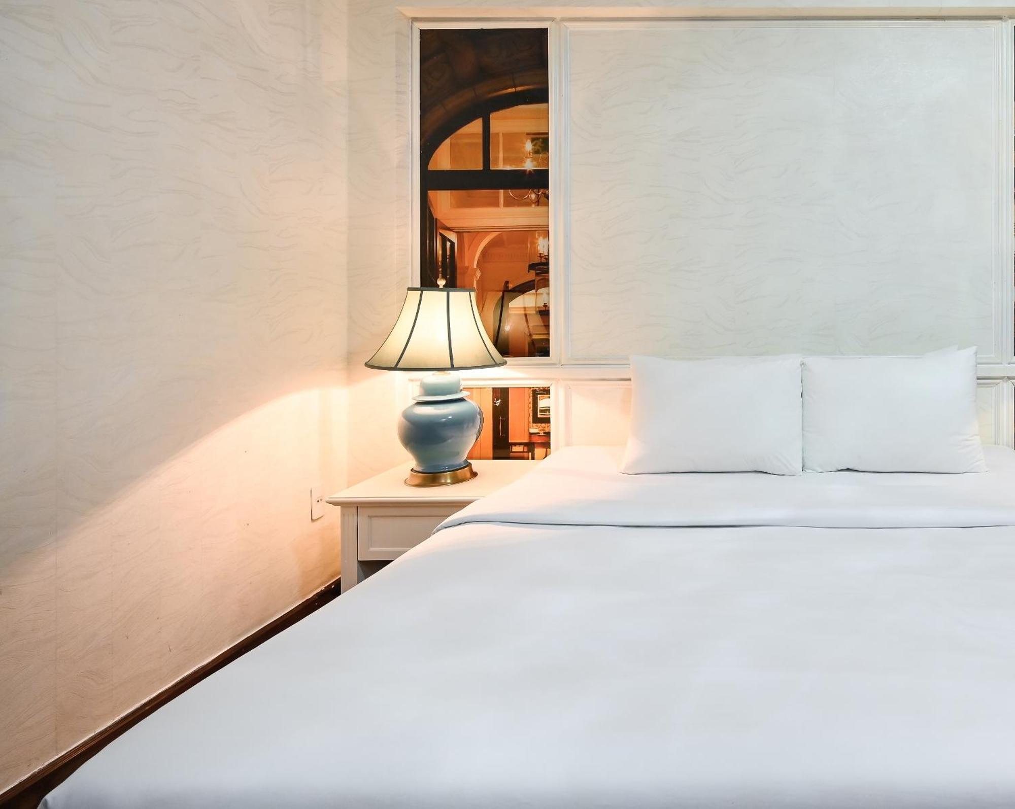 California Saigon Hotel & Rooftop Pool Ho Chi Minh City Room photo